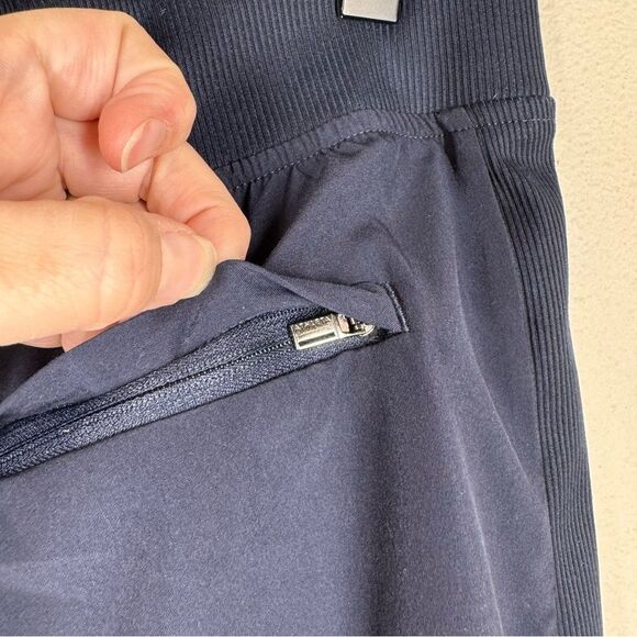 Athleta Navy Blue Brooklyn Ankle Pant Activewear Athleisure Casual Size 8 305514 - Picture 7 of 10